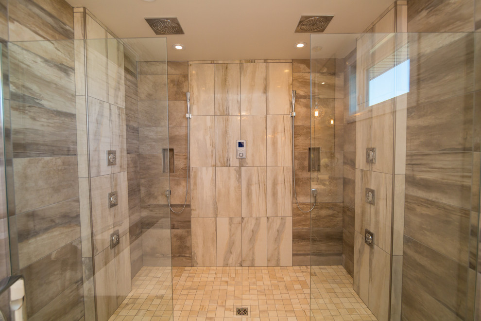 Bathroom - transitional bathroom idea