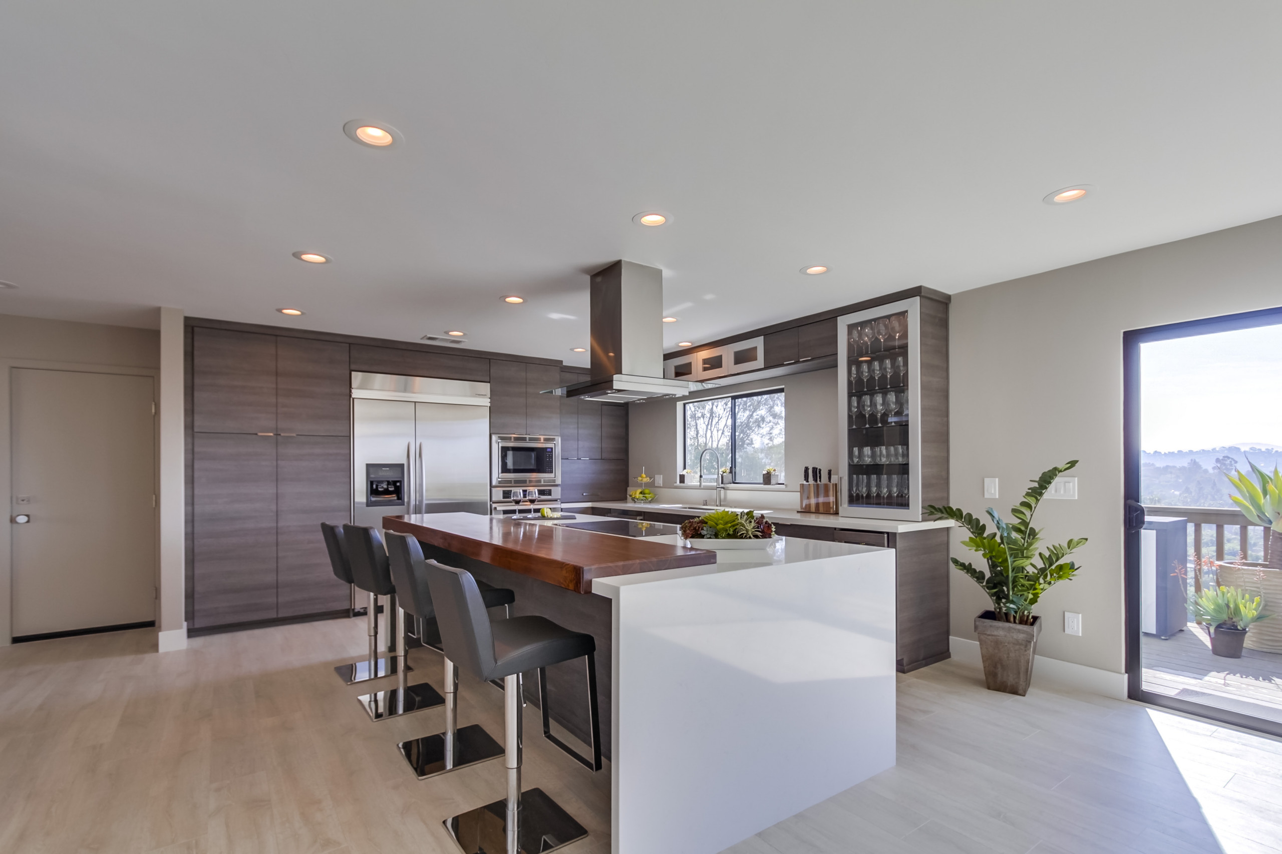 La Mesa_Modern Kitchen_Whole Home Remodel