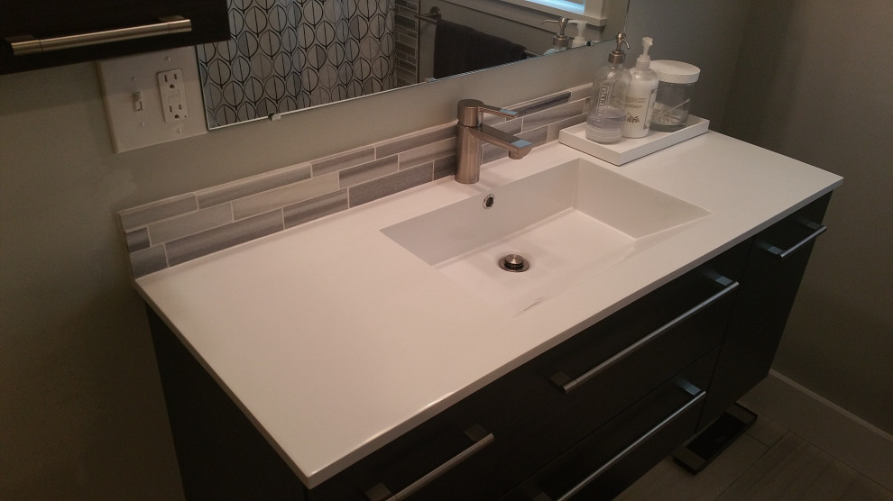 Marble Tile Backspash Above Vanity