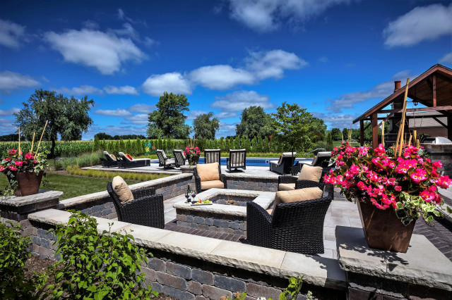 Fire Pits fusion-courtyard