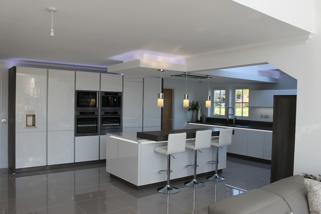 completed project contemporary-kitchen