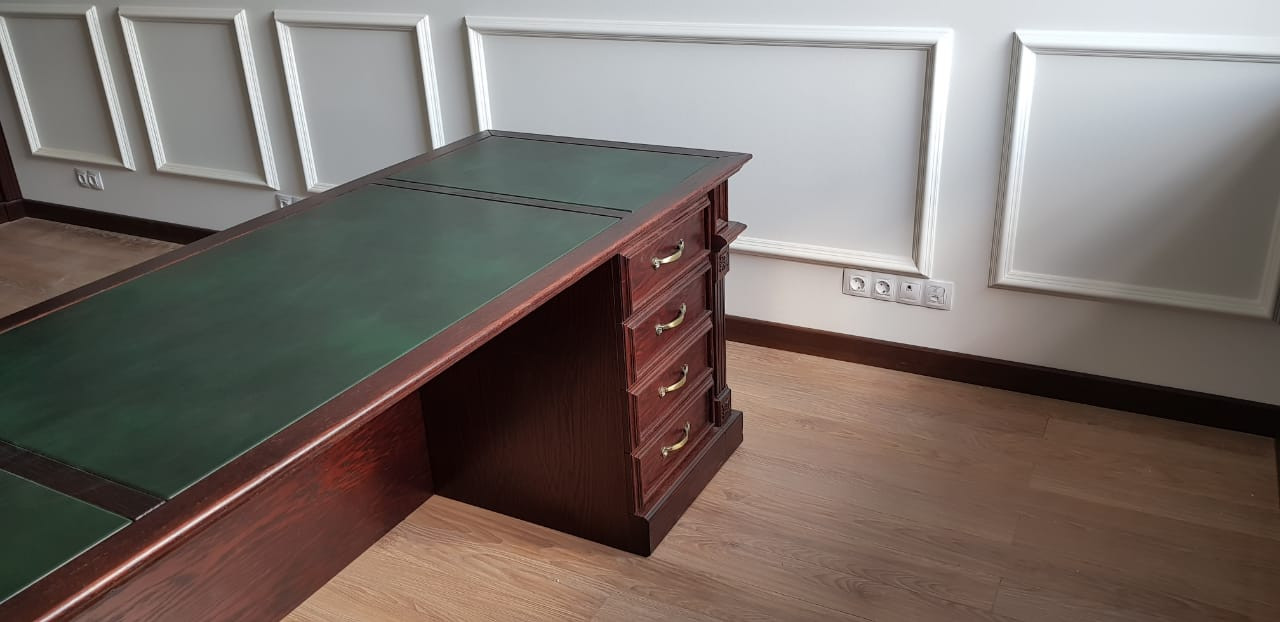 Мебель для кабинета из дерева