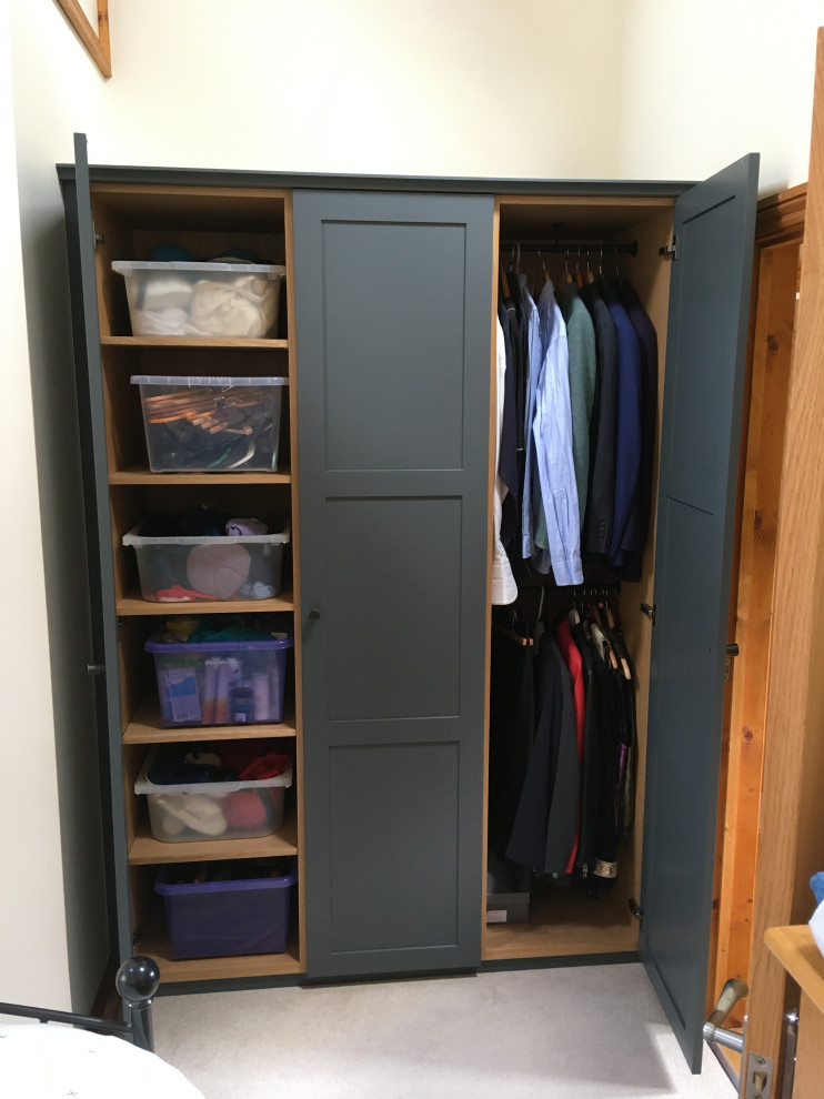 Photo of a mid-sized contemporary storage and wardrobe in West Midlands.