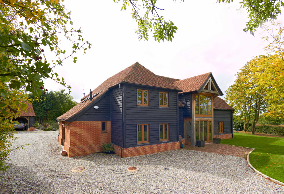 This is an example of a rural house exterior in Hampshire.