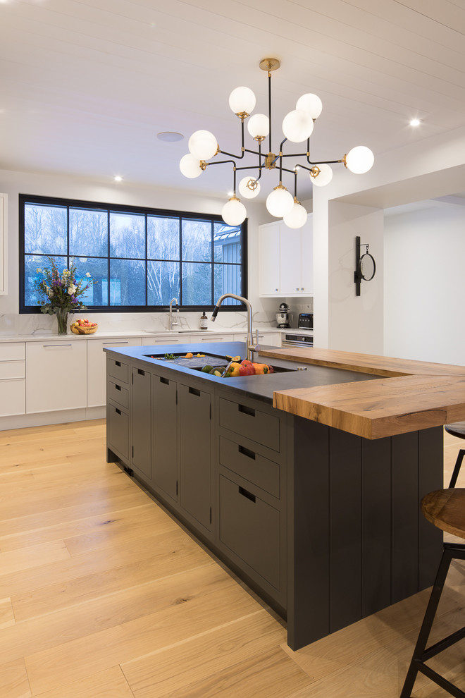 Farmhouse Chic - Transitional - Kitchen - Ottawa - by Astro Design Centre