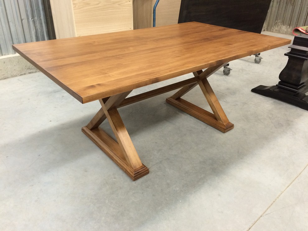 Example of a mountain style dining room design in Toronto