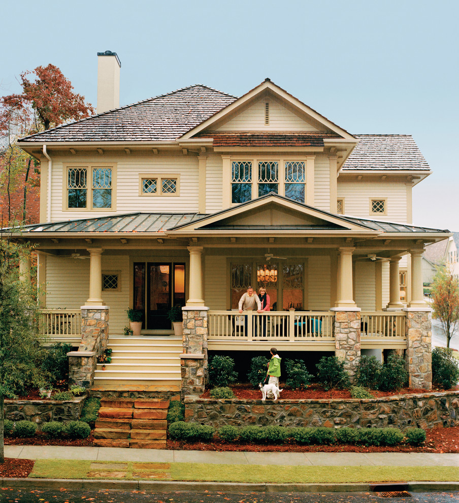 Design ideas for an arts and crafts exterior in Other.
