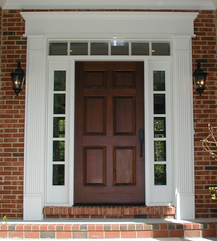 Design ideas for a traditional entryway in St Louis.