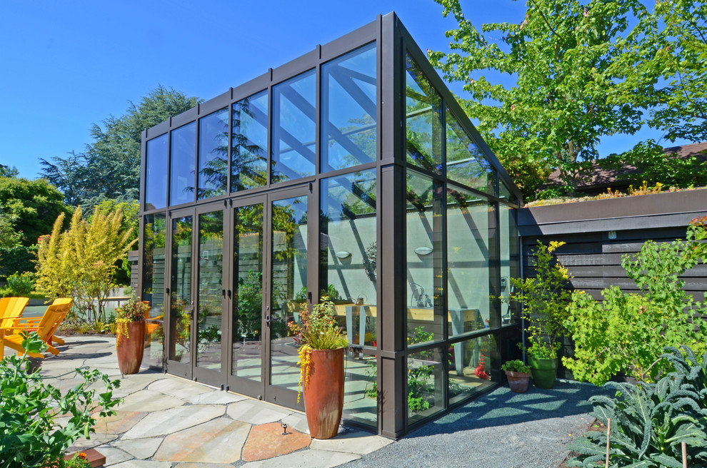 Contemporary greenhouse in Seattle.