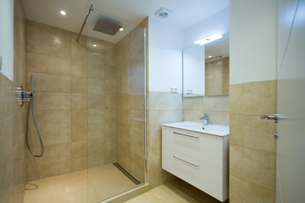 En el corazón de Málaga Bathroom Malaga by VIP Homes Costa del