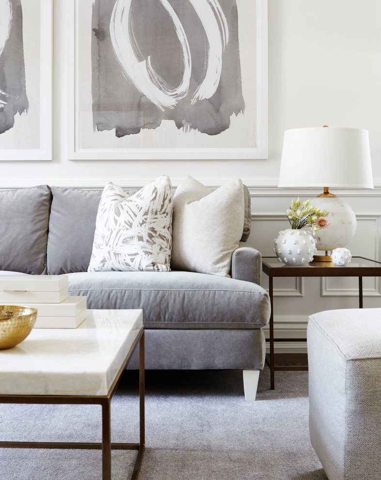 Inspiration for a transitional home design remodel in Toronto