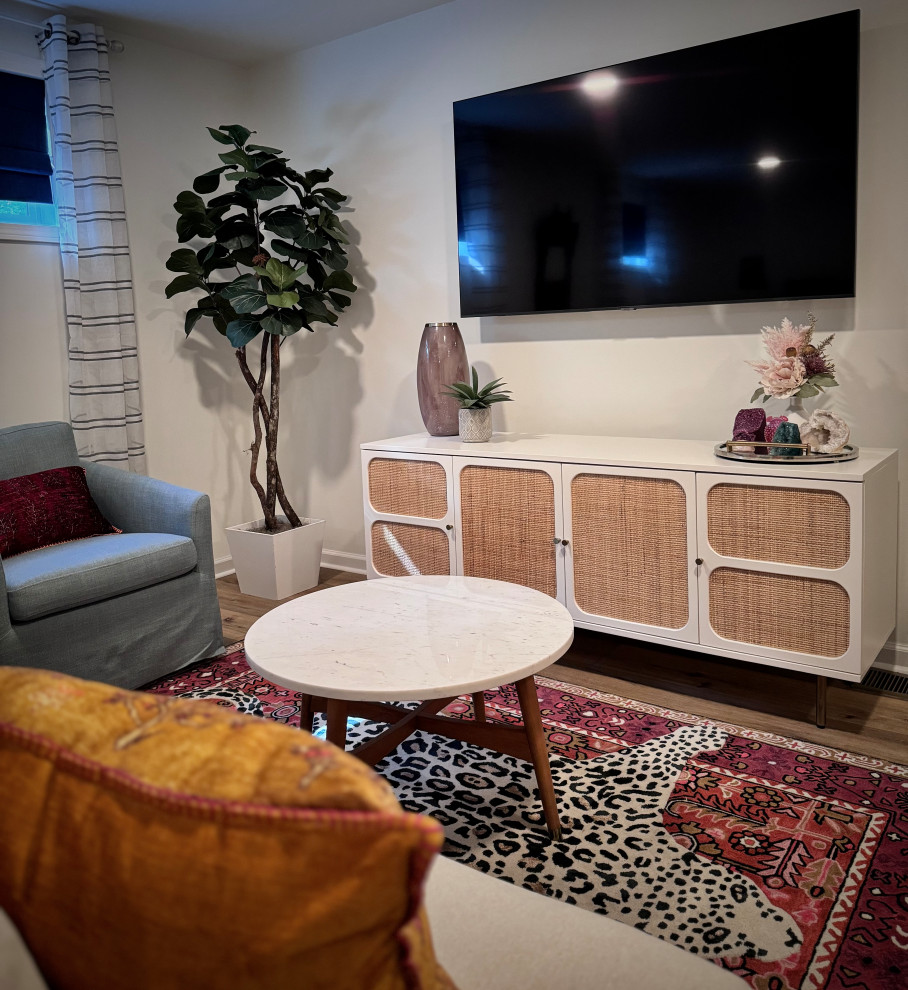 Deluxe Bedroom/Living Room Suite