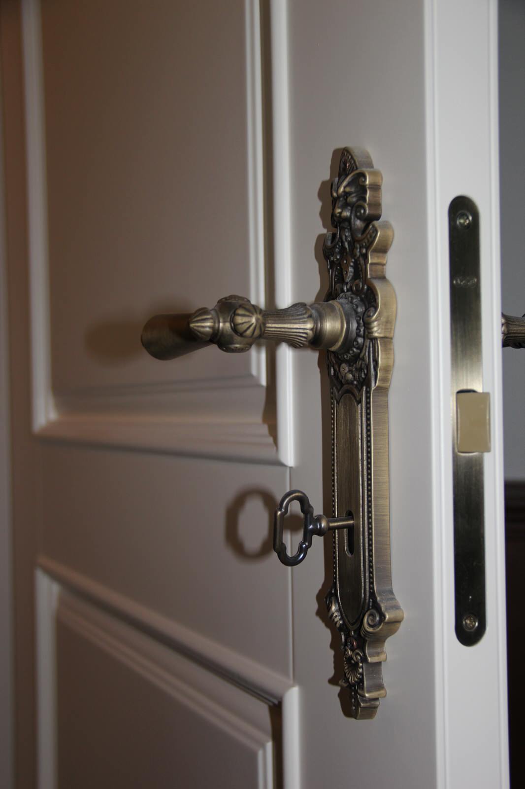 Межкомнатные двери Классические