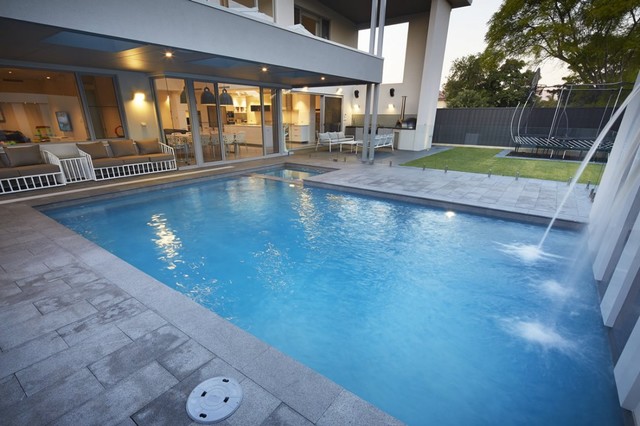 Pools modern-pools-and-hot-tubs