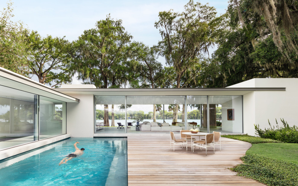 Mid-Century Patio in Orlando