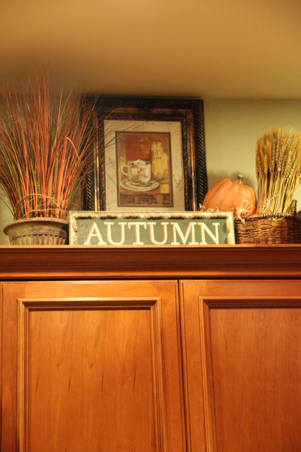 Upper Kitchen Cabinets Decorated For Fall Traditional Kitchen