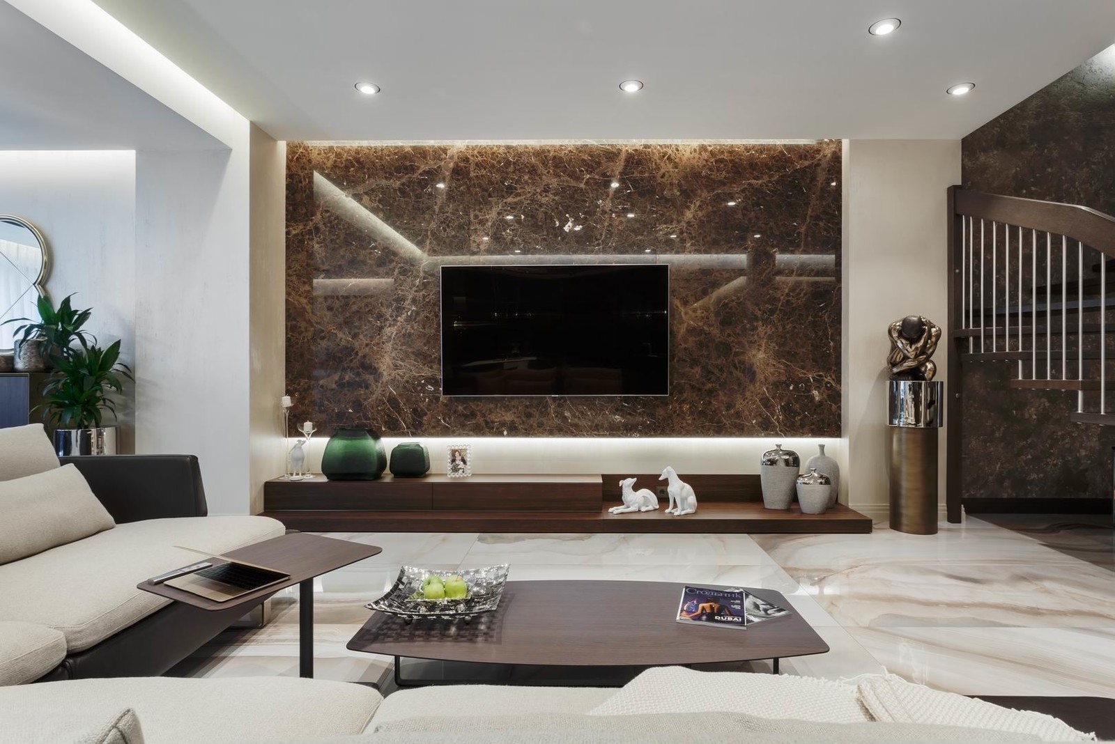 ИЗЯЩНЫЙ ШИК