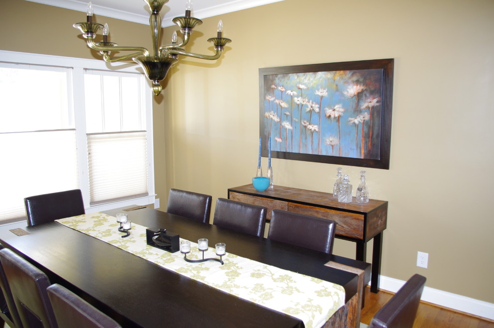 Example of an eclectic dining room design in Atlanta