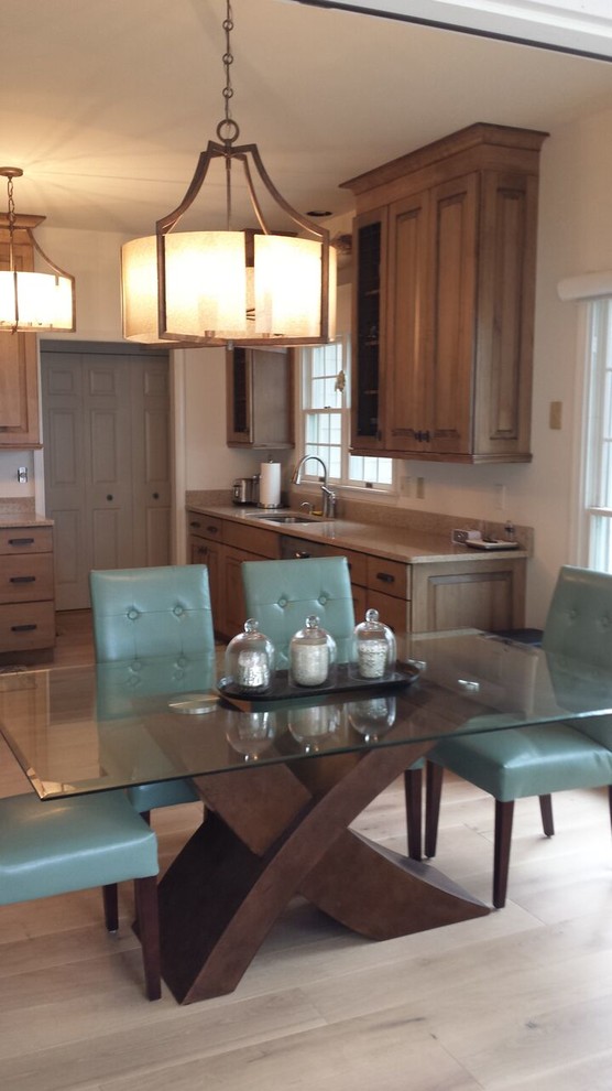 Inspiration for a transitional kitchen remodel in Richmond