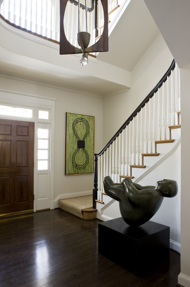 Example of a transitional entryway design in DC Metro