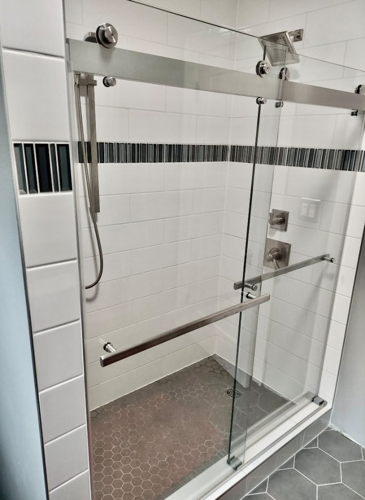 NE Portland, Oregon - Bathroom