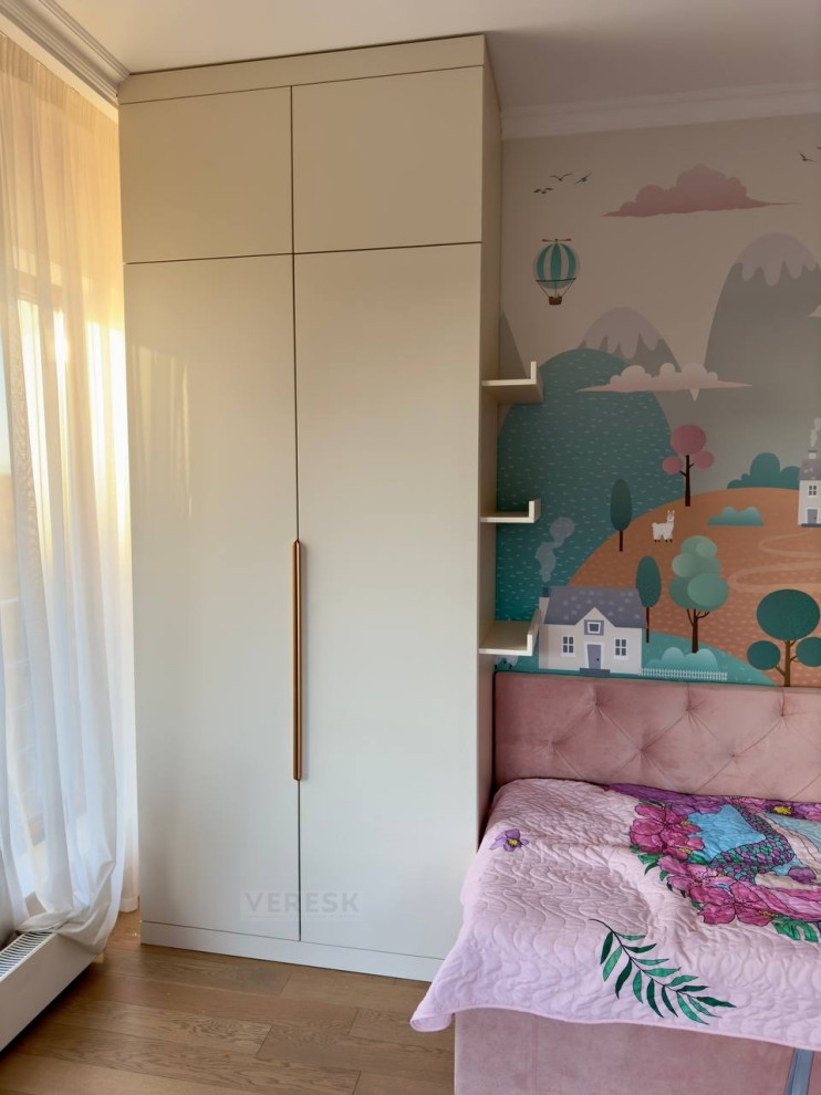 Распашные шкафы