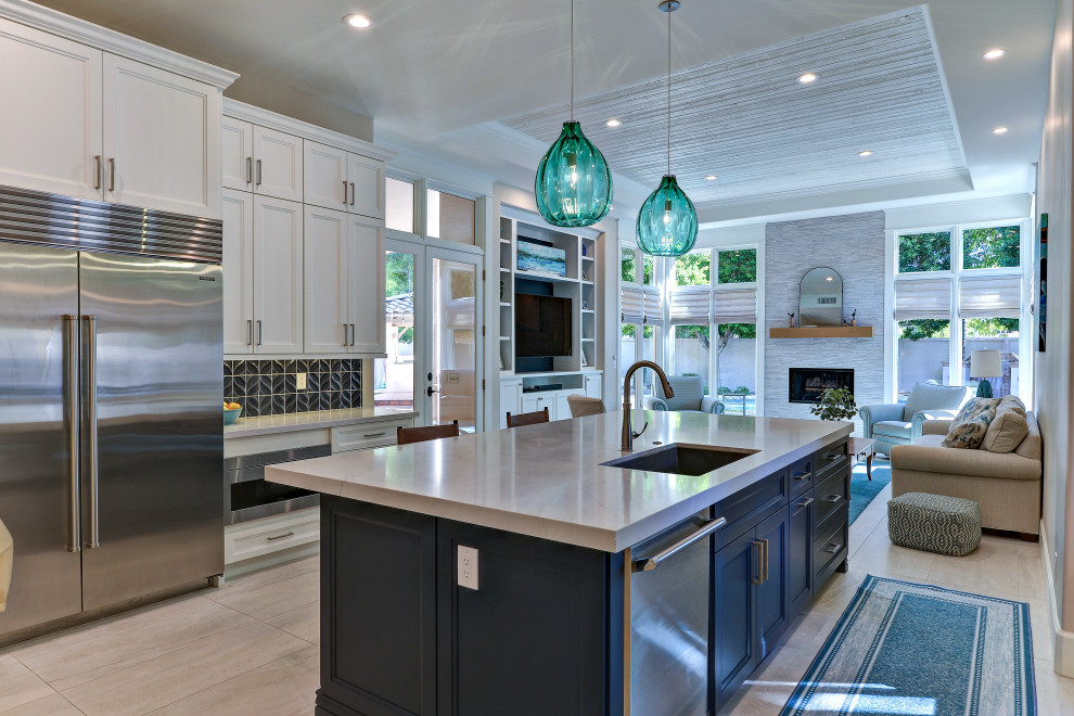 Example of a transitional kitchen design in Phoenix