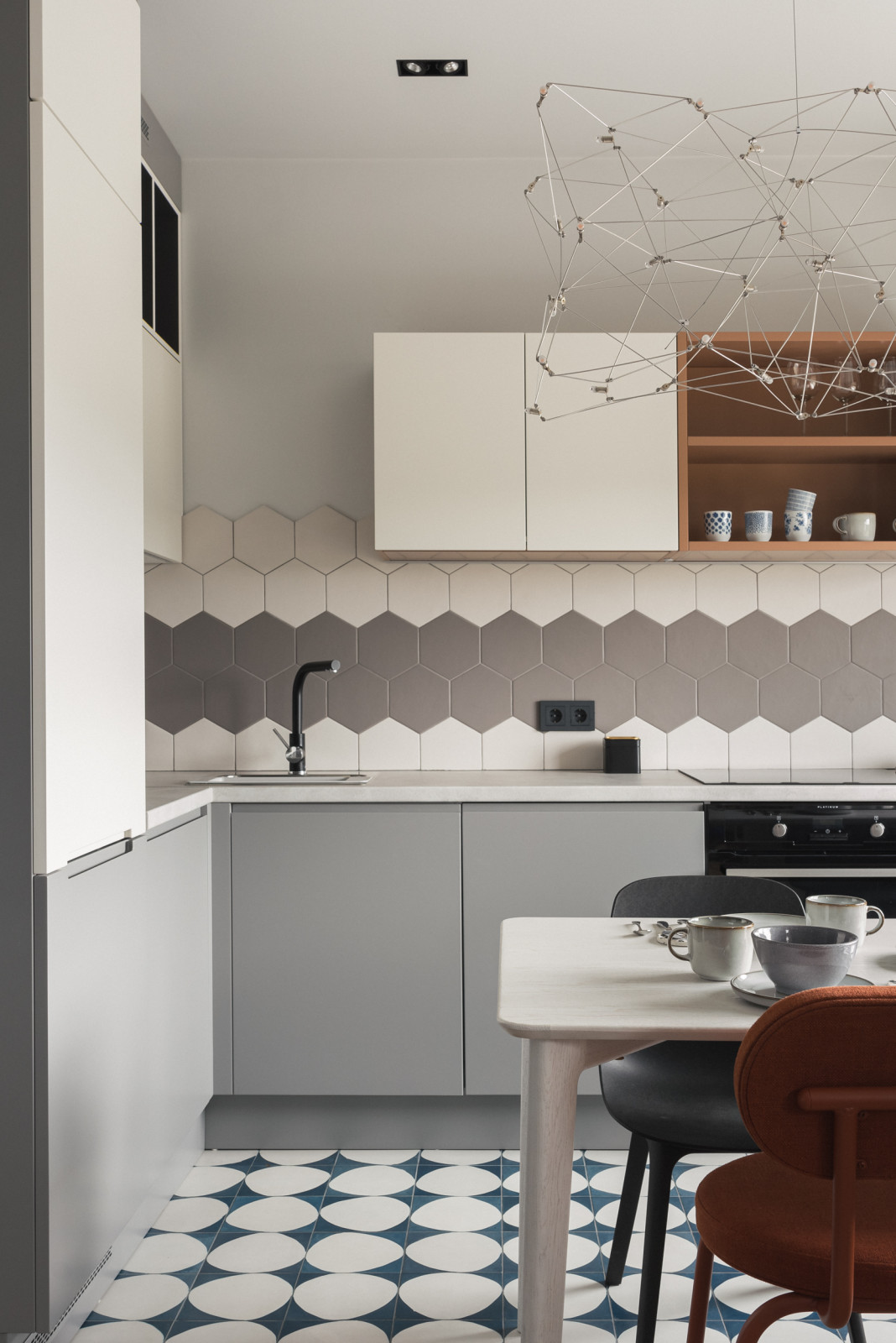 СТУДИЯ ДЛЯ МОЛОДОГО ЧЕЛОВЕКА "ВИД НА ЕЛАГИН"