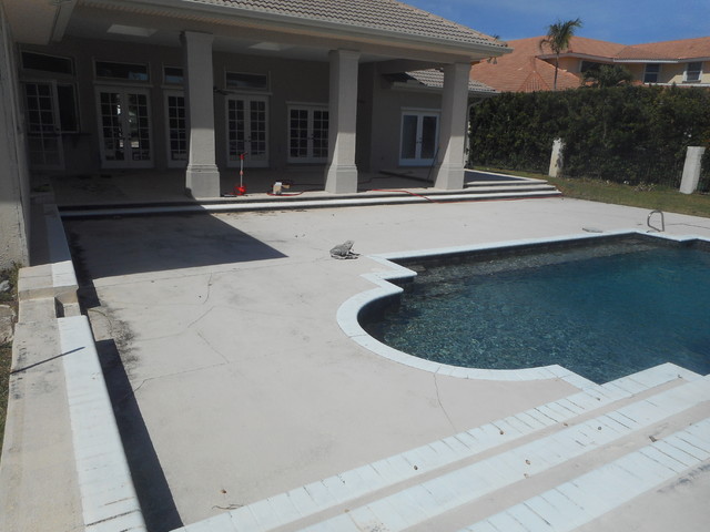 The Penguin Pool contemporain-terrasse-en-bois