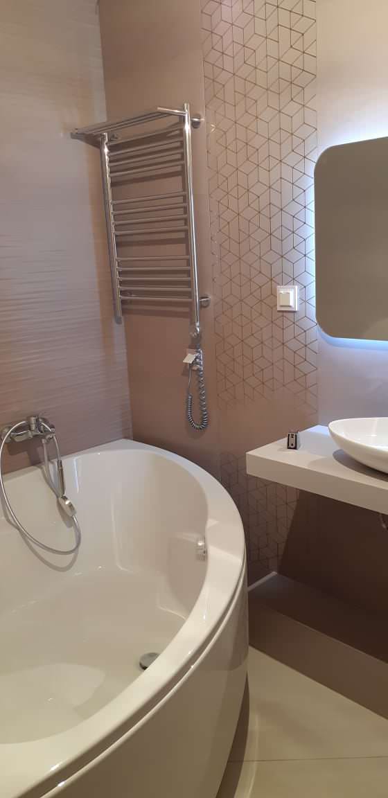 Спасённая ванная после 3их не умельцев .