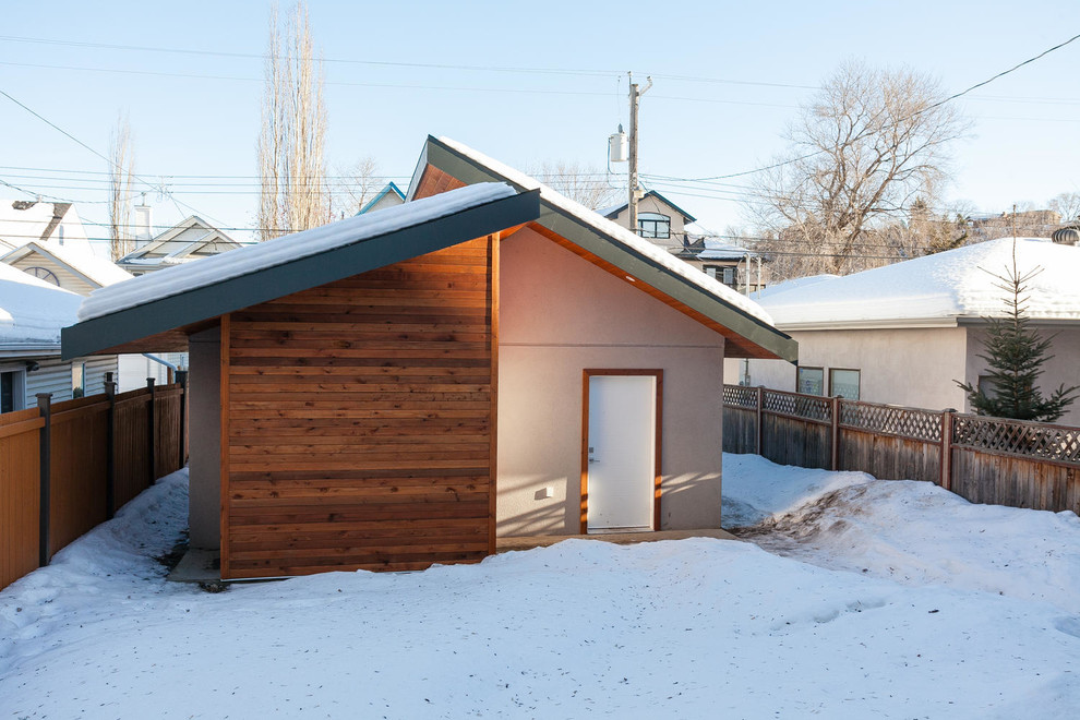 Contemporary detached shed and granny flat in Edmonton.