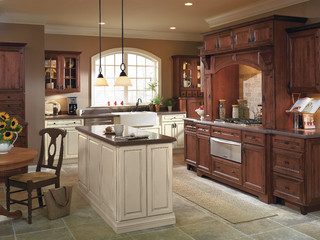 Kemper Cabinets: Rustic Kitchen with Contrasting Finishes - Traditional ...