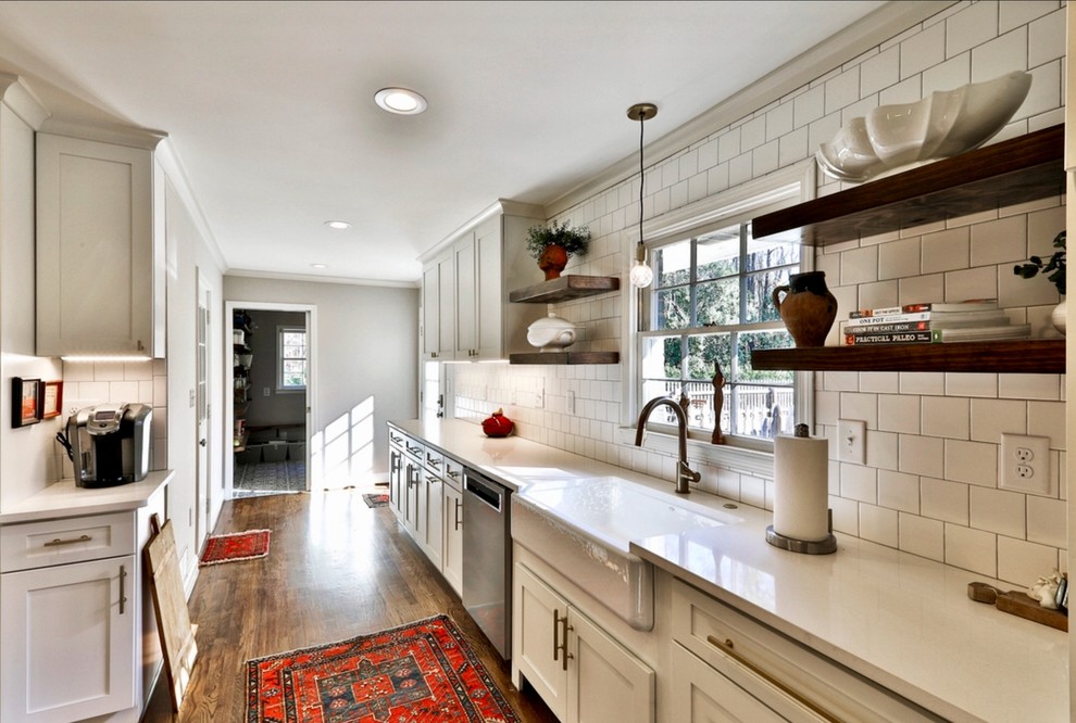 Parker Modern Farmhouse