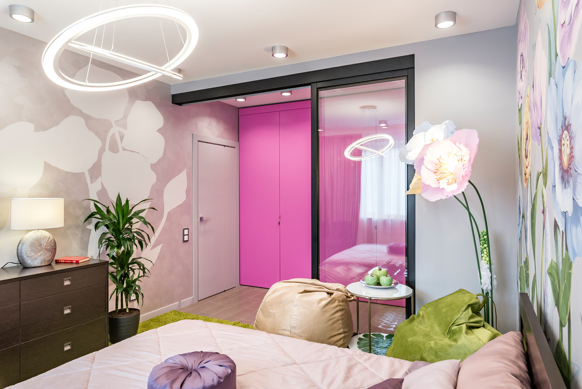 Школа ремонта на ТНТ" Цветы для кадетки"