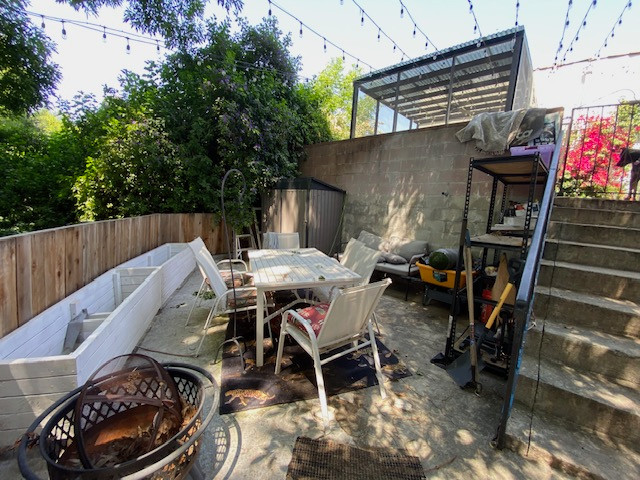 EL SERENO OCCUPIED STAGING