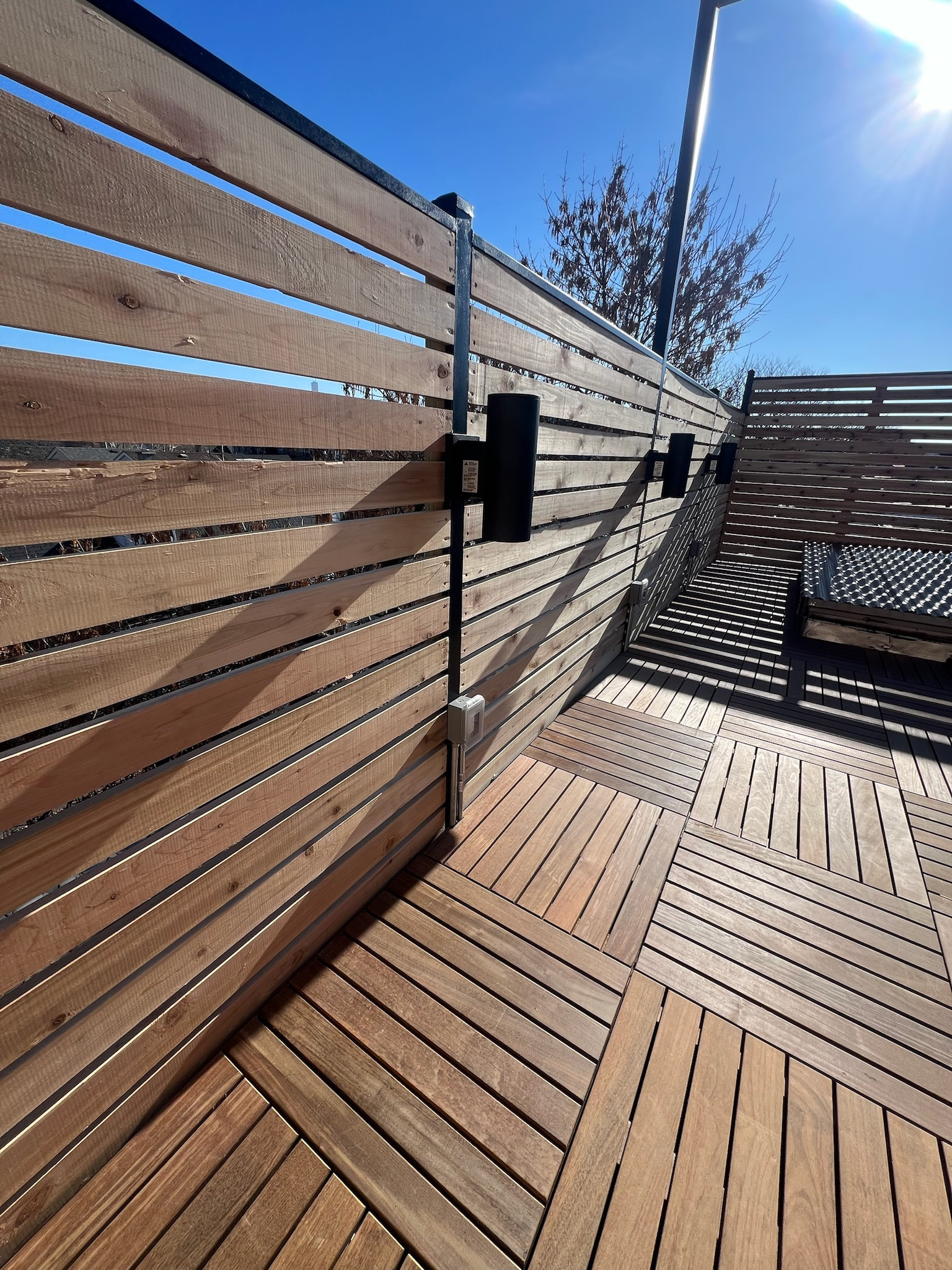Wicker park, rooftop deck