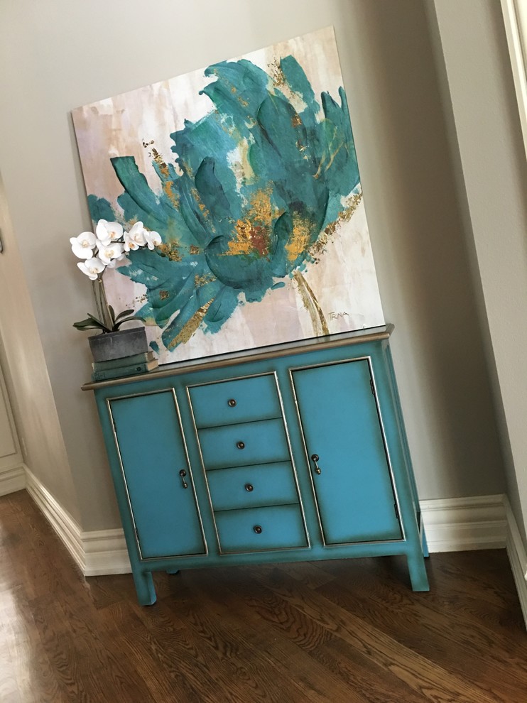 Home design - transitional home design idea