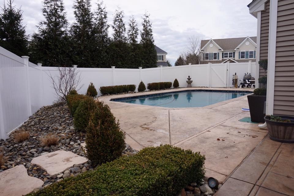 Manalapan NJ: Landscape and Poolscaping