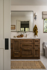 Bathroom of the Week: Warm Organic Midcentury Modern Style
