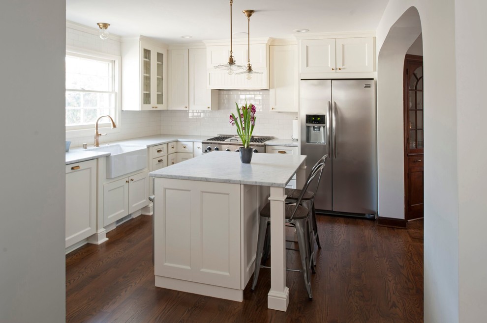 Inspiration for a transitional kitchen remodel in Minneapolis