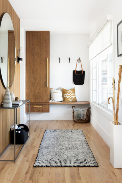 Form Marries Function contemporary-entre