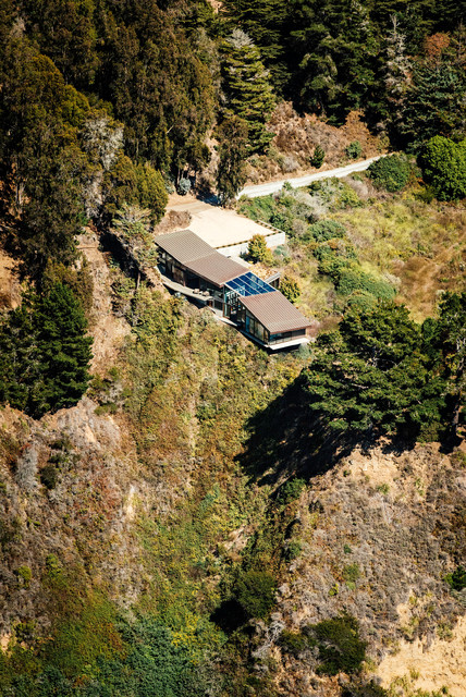 Fall House contemporary-fasad