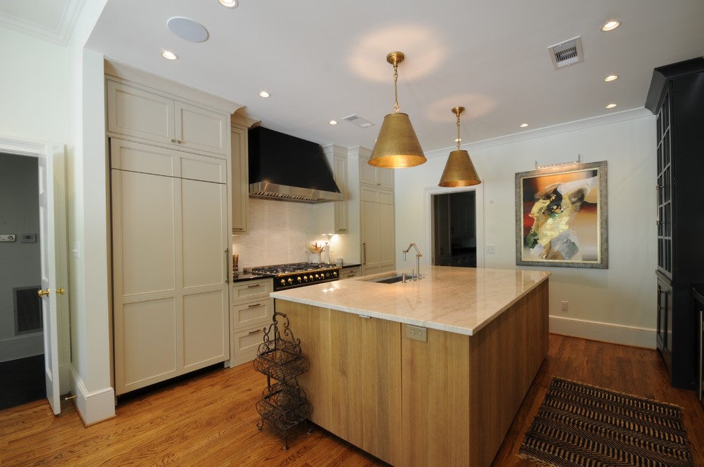 Example of a large transitional u-shaped dark wood floor and brown floor open concept kitchen design in Birmingham with an undermount sink, shaker cabinets, white cabinets, granite countertops, white backsplash, mosaic tile backsplash, paneled appliances and an island
