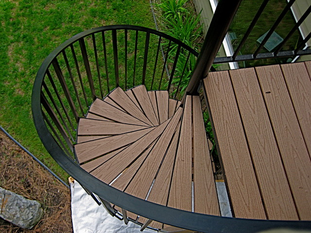 Gallina Deck and Privacy Fence