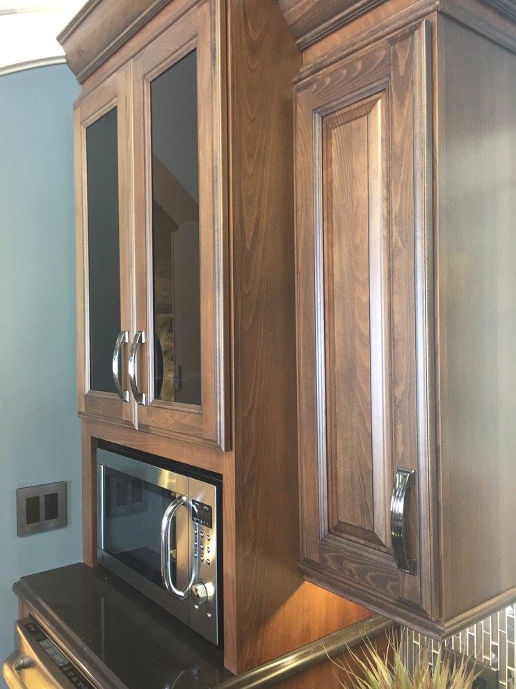 Inspiration for a transitional kitchen remodel in Omaha