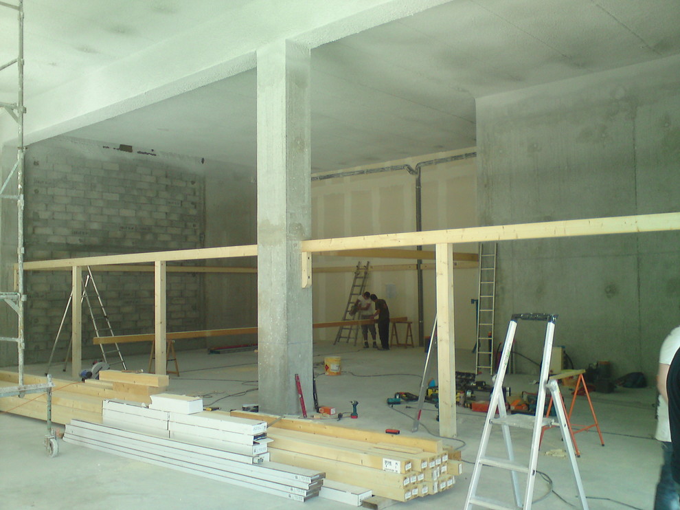 AGENCEMENT INTERIEUR MAGASIN DE MATERIEL MEDICAL SALLANCHES