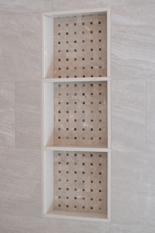 Master Bath - Morningpini