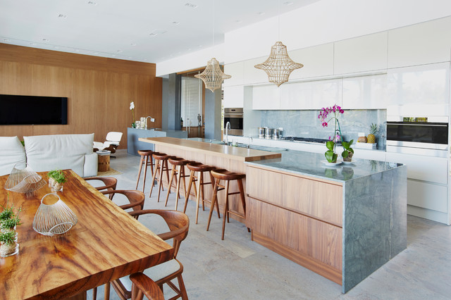 Installed Kitchens exotico-cocina