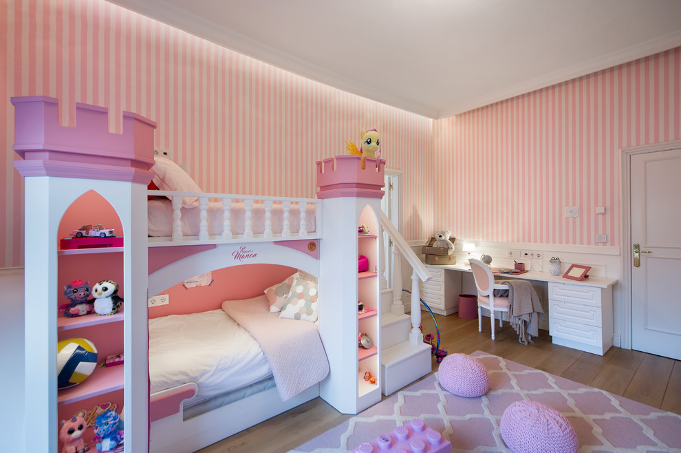 Photo of a traditional kids' room in Barcelona.