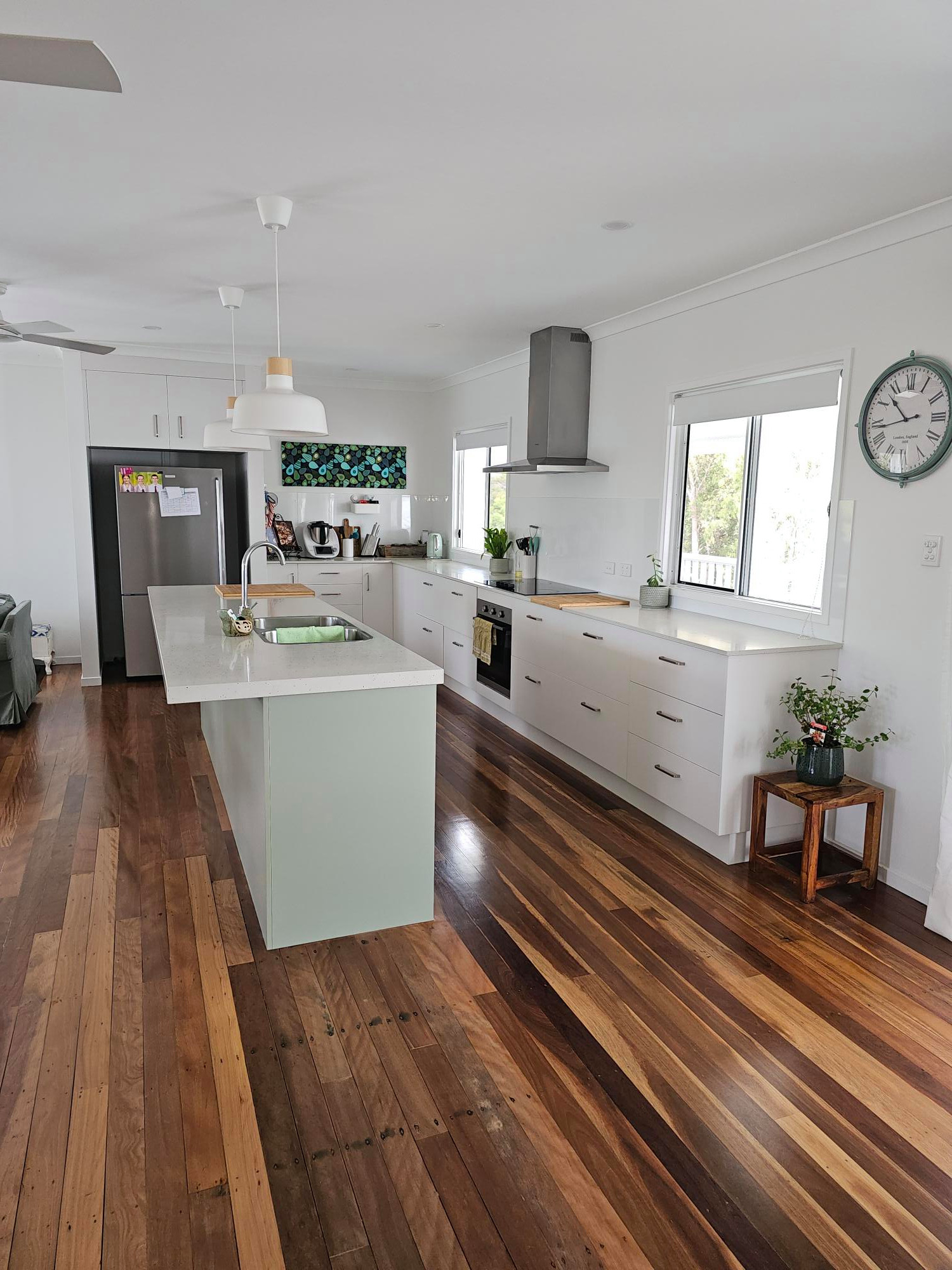 Two Removal Homes in to One